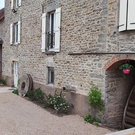 Gite Dans Ancien Moulin Sainte-Helene  Exterior photo